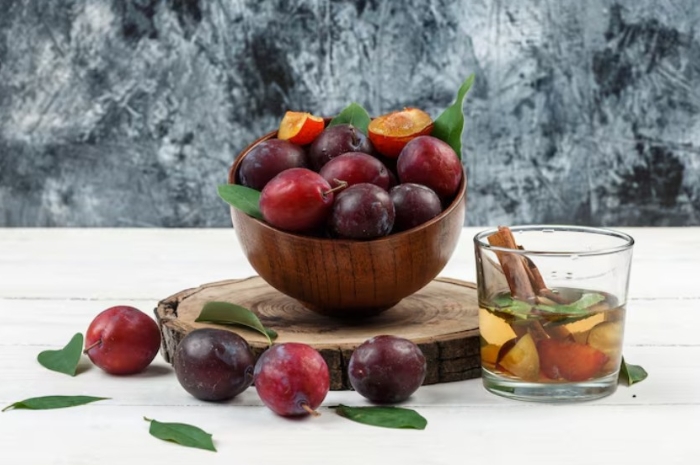 Bukan Cuma Enak, Buah Plum Ternyata Punya Manfaat untuk Redakan Asam Lambung