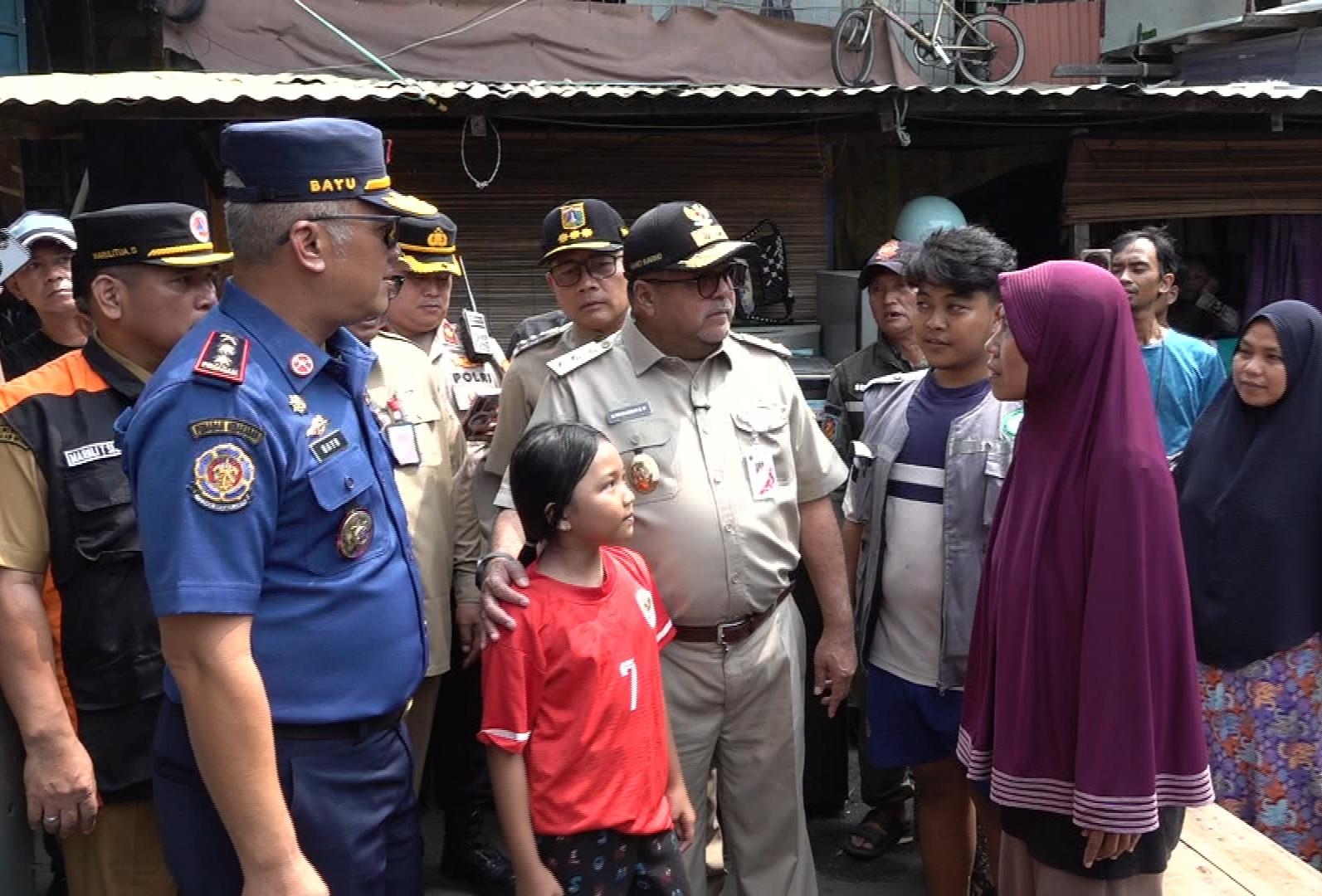 Tinjau Lokasi Kebakaran di Kemayoran, Wagub Rano Karno: 304 Bangunan Terdampak dan 679 Warga Mengungsi, Ini Rinciannya