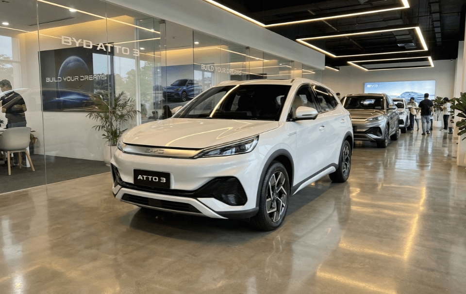 BYD Atto 3 Jadi Andalan Baru Mobil Listrik Murah Berkualitas, Jarak Tempuh 480 Km dan Kabin Unik Bergaya Senar Gitar Cocok untuk Keluarga Modern