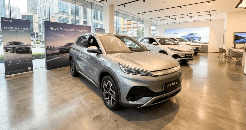 BYD Perkenalkan ATTO 3 Hadirkan Varian Paket Komplit dengan Teknologi Canggih dan Fitur Power Bank Berjalan untuk Kebutuhan Gaya Hidup Masa Kini