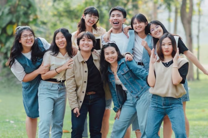 Bukan Soal Populer, Ini 5 Tanda Seseorang Mudah Bergaul, Kamu Termasuk?