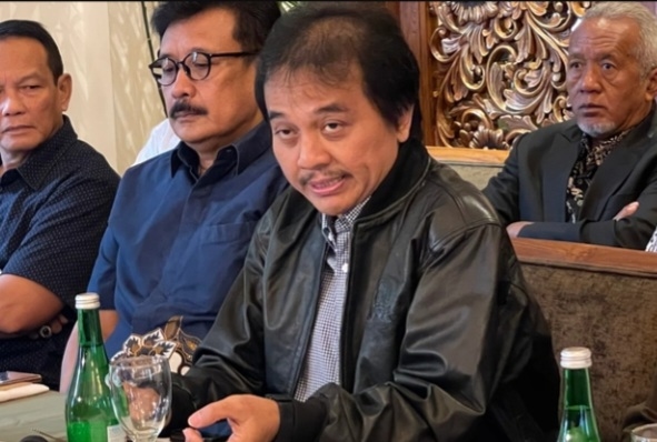 Kejari Jaksel Putuskan Tidak Tahan Roy Suryo dan Dokter Tifa