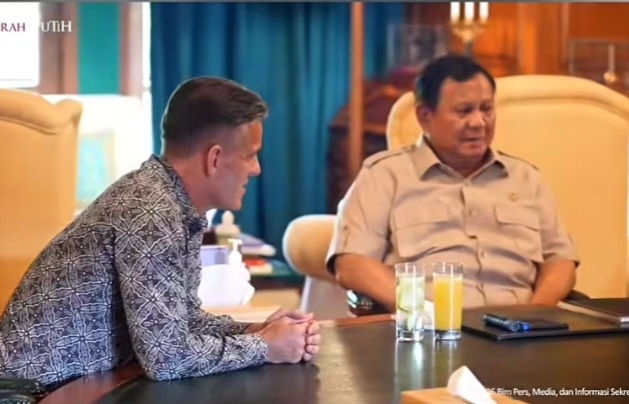 Terima Kunjungan John Herdman di Hambalang, Prabowo Bahas Target Piala Dunia 2030