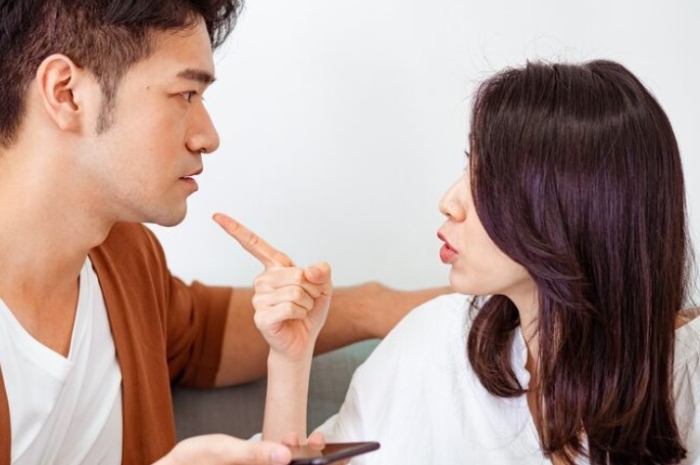 Jangan Abaikan, Tanda Ini Bisa Menunjukkan Pasangan Belum Move On dari Mantan