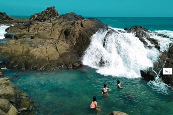 Laguna Wediombo, Kolam Alami di Tepi Samudra yang Jadi Daya Tarik Wisata Gunungkidul