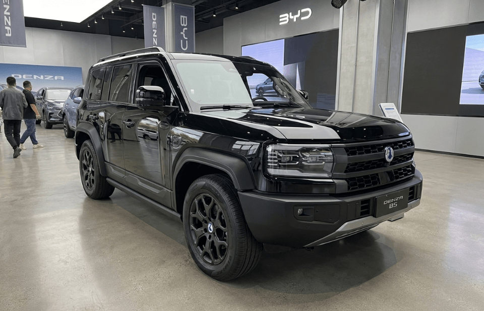 BYD Denza B5 Hadir dengan Sistem DM-O Super Hybrid dan Fitur Off-Road Canggih, Menawarkan Kemewahan Kabin Lounge Premium untuk Konsumen Indonesia
