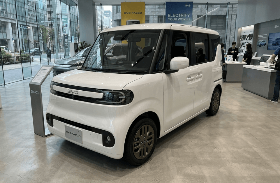 BYD Racco Siap Ramaikan Pasar Global dengan Gandeng Alice Hirose, Mobil Listrik Mungil nan Fleksibel untuk Aktivitas Harian Masa Kini