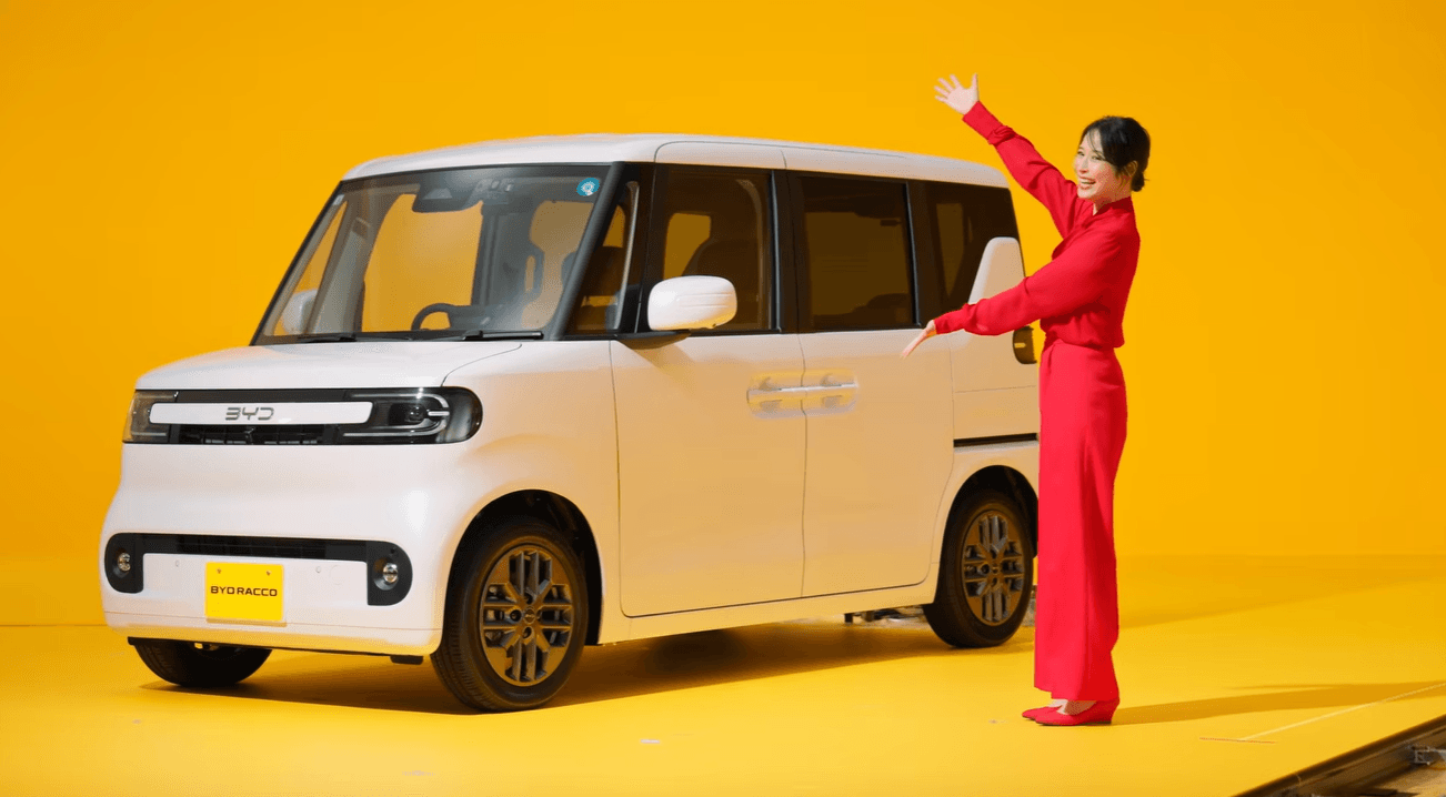 Geger Pasar Mobil Listrik Mungil, BYD Racco Hadir Menawarkan Sensasi Berkendara Praktis Khas Seri ‘BYD's Mini’ Bersama Alice Hirose