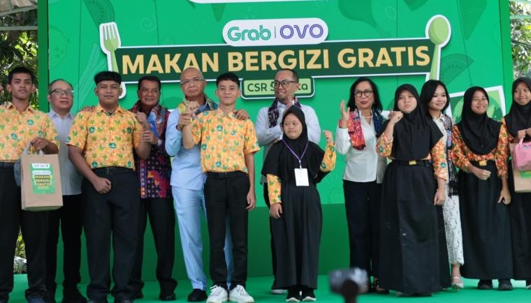 Bupati Tangerang Dampingi Jamintel dan Kepala PPATK Tinjau Pelaksanaan Program MBG Berbasis CSR di SKhN Balaraja