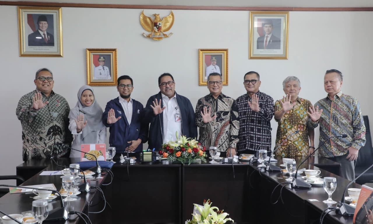 Sambut 5 Abad Jakarta, Wagub Rano Apresiasi Sinergi Bank Jakarta dan PWI Jaya di Anugerah MHT 2026