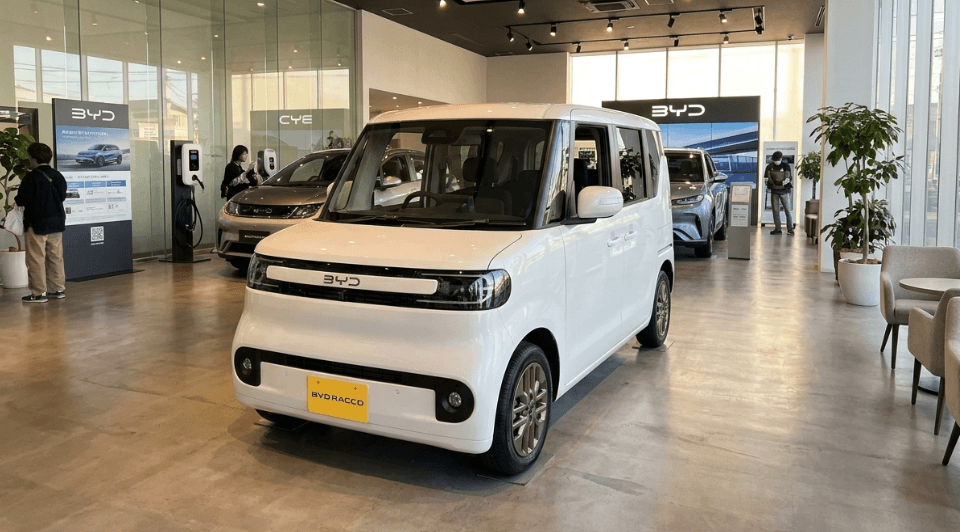 Lebih Praktis dari Kompetitor, BYD Racco Jadi Kei Car Listrik Pertama dengan Sliding Door dan Pilihan 3 Varian Utama