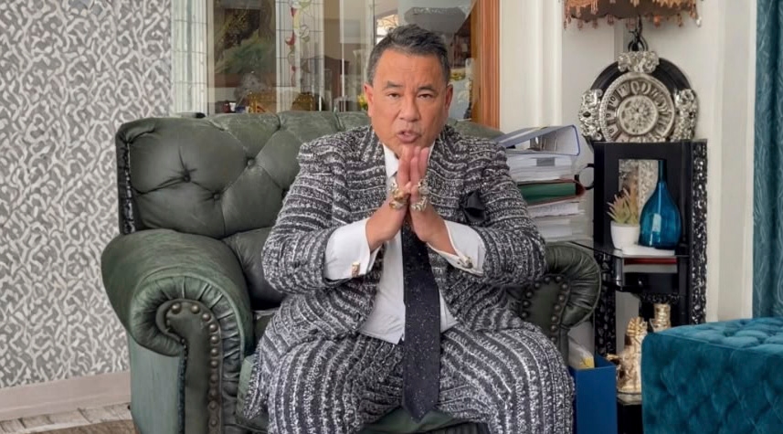 Hotman Paris Mundur Jadi Pengacara Febrie Adriansyah, Ada Apa?