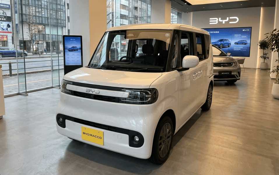 Mini EV Nyaman untuk Mobilitas Harian, BYD Racco Suguhkan Bodi Kompak, Opsi Interior Mewah, dan Enam Pilihan Warna Menarik