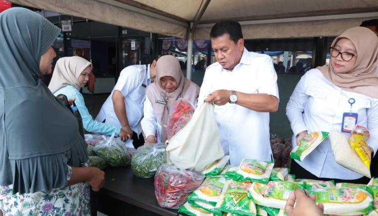 Bupati Tangerang Buka Warteksi Gemilang di Cikupa, Jual Sembako Subsidi Diskon 45 Persen, Ini Daftar Harganya