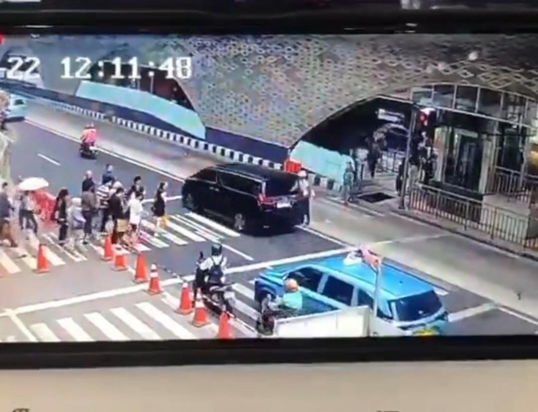 Akhirnya Pengemudi Alphard Cekcok Terobos Lampu Merah Ditilang Berlapis