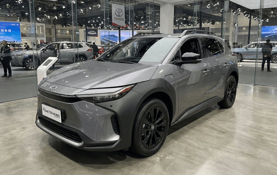 bZ4X Toyota Varian Touring Meluncur Bertepatan Ultah ke-55 Toyota, Mobil Listrik e-TNGA Ini Punya Pengisian Cepat untuk Perjalanan Luar Kota