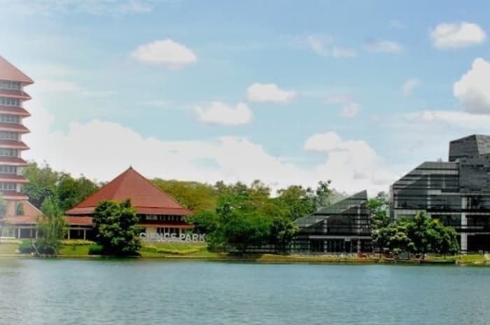UI Buka 200 Lowongan PTT, Ada Posisi yang Bekerja di Balik Laboratorium Kampus