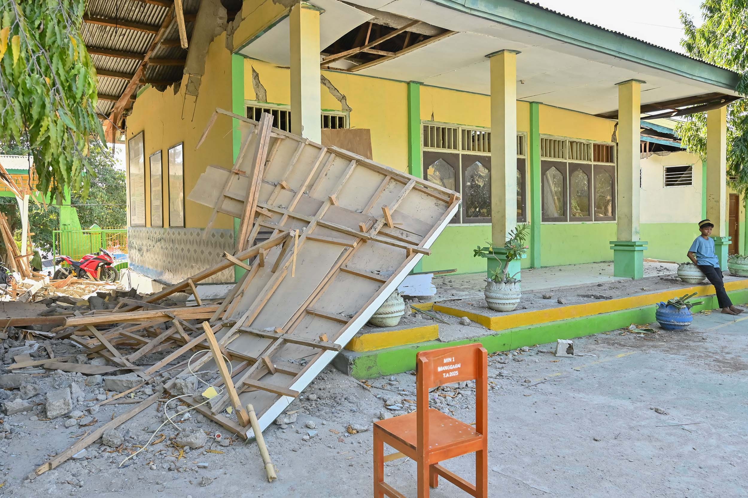 Gempa NTT Sisakan Trauma, Ribuan Guru dan Siswa Jadi Sasaran Pemulihan