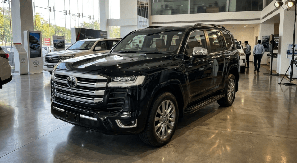 Toyota Land Cruiser Rayakan Usia 75 Tahun pada 2026, Desain Garis Tegas Jadi Bukti Evolusi Tanpa Tinggalkan DNA Legendaris