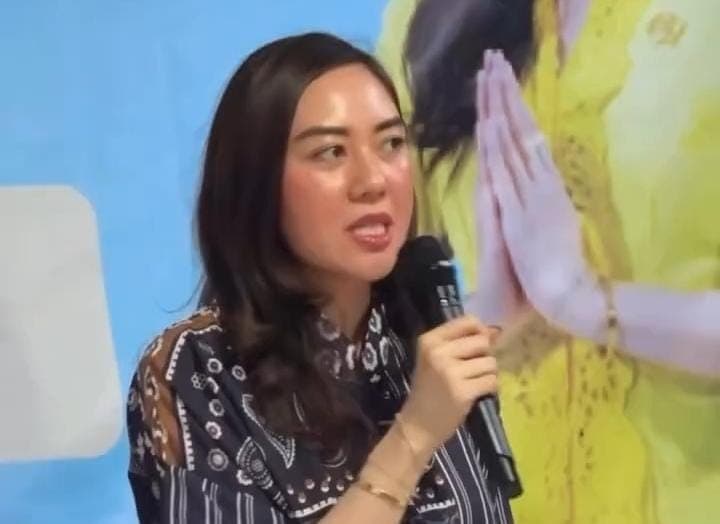 Jalankan Fungsi Pengawasan Pelaksanaan Perda, Legislator Golkar Alia Laksono Bantu Warga Atasi Masalah Data Kependudukan