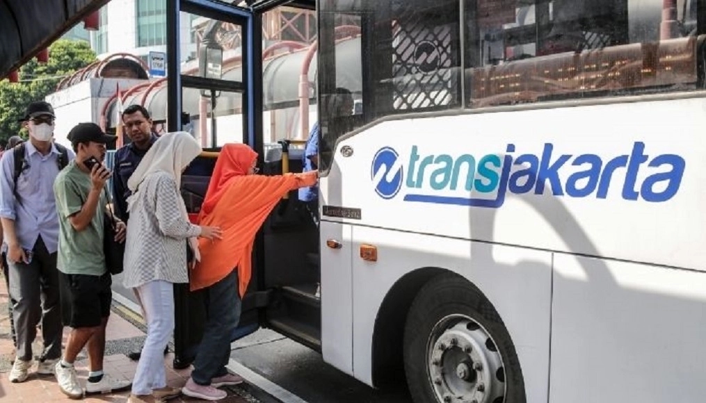 Jalan Sekitar DPR Diblokade, Layanan Transjakarta Hingga Mikrotrans Alami Penyesuaian