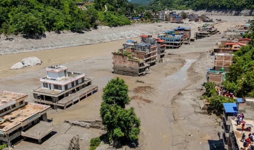 Korban Tewas Banjir Bandang Nepal-Tibet 939 Orang, Ribuan Masih Hilang