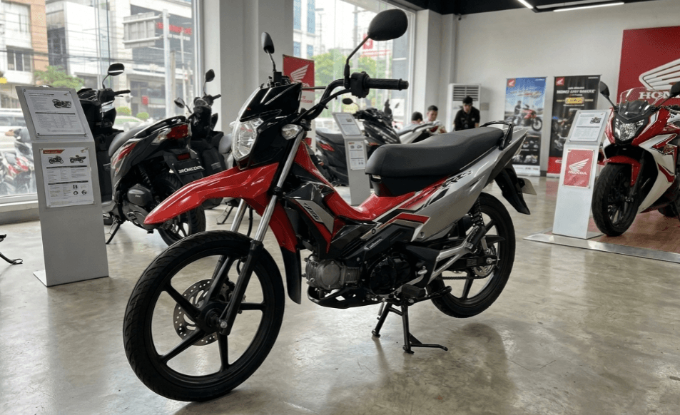 Siap Bikin Kompetitor Kabur! Honda Supra X Cross 125 Hadir Tawarkan Desain Brutal Ala CRF Namun Tetap Elegan, Harga Cuma 17 Jutaan