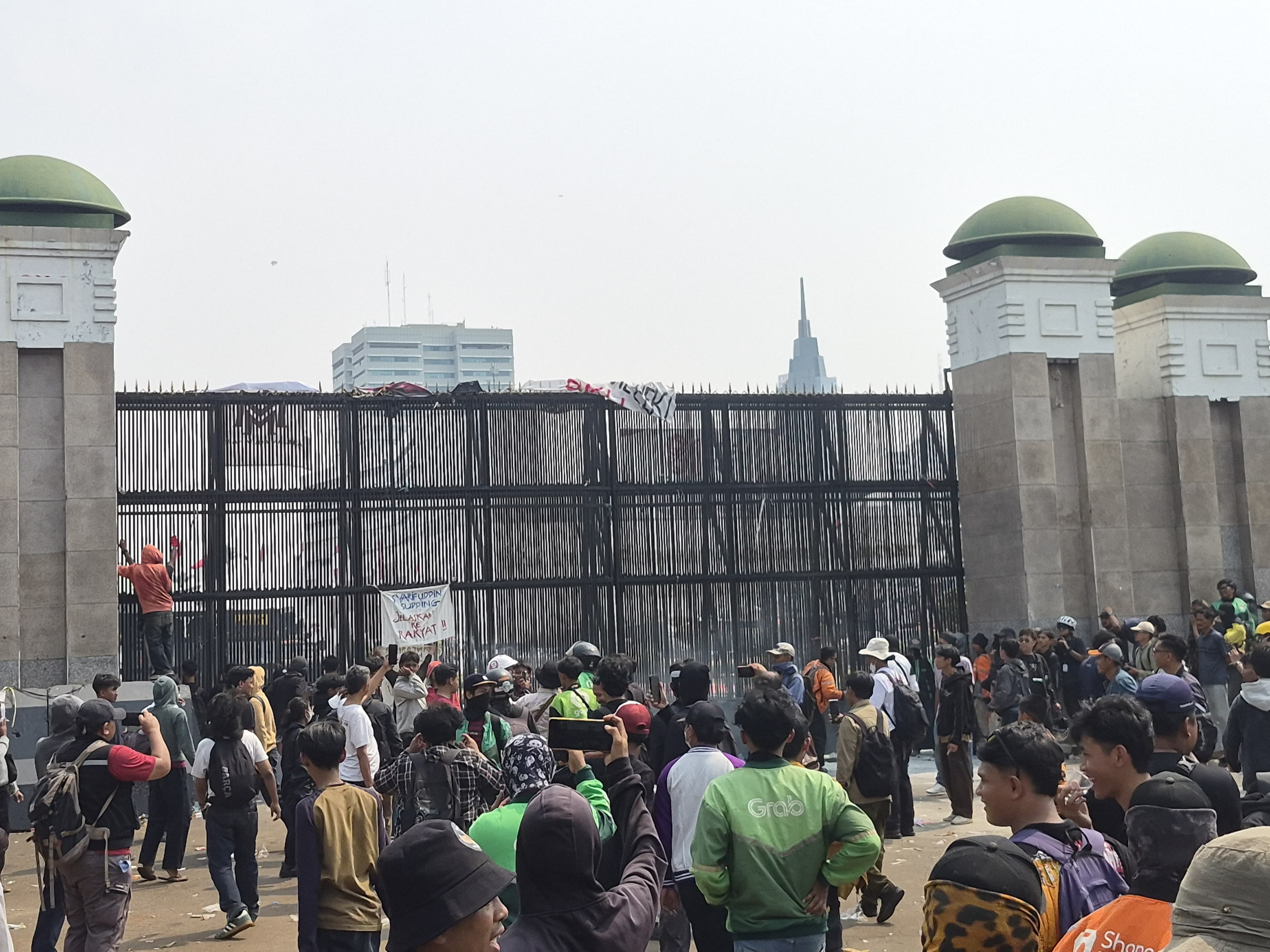 Amnesty Internasional Kecam Pengiriman 29 Pelajar Jakarta ke Barak TNI Karena Ikut Demo, Usman Hamid: Bukan Pembinaan, Tapi Intimidasi!