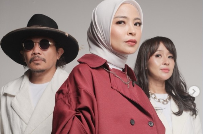 Gas Misterius Muncul di Tengah Konser Kotak di Kota Tua, Tantri Terpaksa Hentikan Pertunjukan