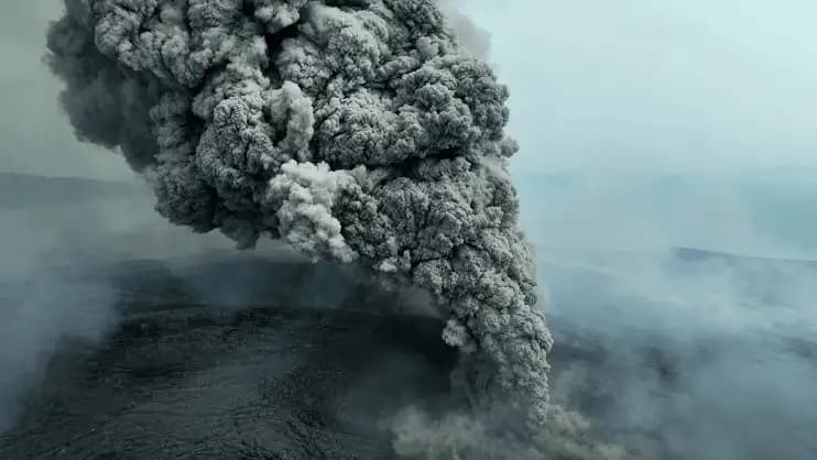 Abu Vulkanik Anak Krakatau Ternyata Menyebar hingga Jakarta, Ini Penjelasannya