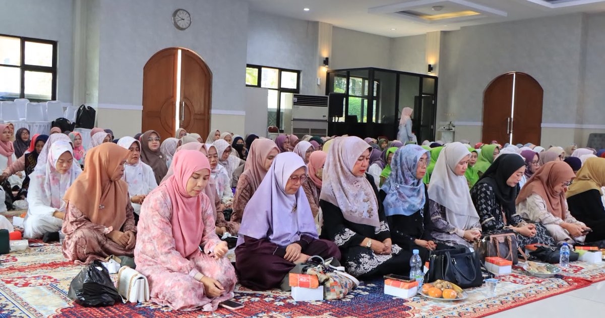 Hadapi Tantangan Zaman, TP PKK Kabupaten Tangerang Gelar Pengajian Rutin Fiqih Wanita di Era Modern
