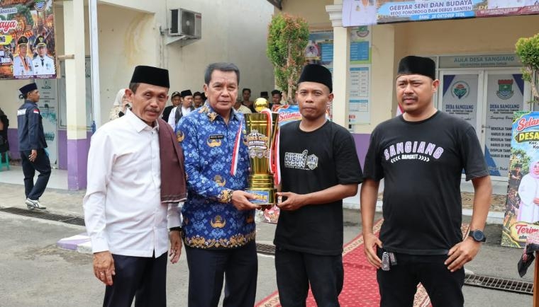 Buka Gebyar Seni Budaya di Sepatan Timur, Bupati Tangerang Ajak Generasi Muda Lestarikan Reog dan Debus