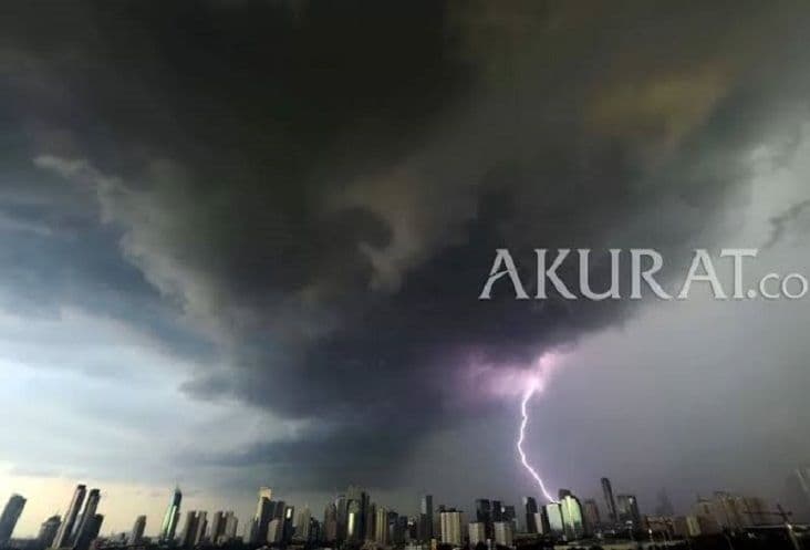 Waspada! BMKG Prediksi Hujan Lebat Akibat Angin Monsun Asia Terjadi di 13 Wilayah Ini hingga 16 Maret 2026, Jakarta Masuk Daftar?