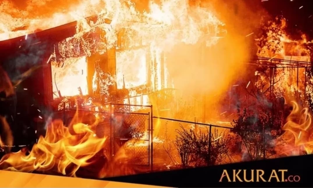 Pabrik Sandal di Jakut Ludes Terbakar, 12 Orang Alami Luka