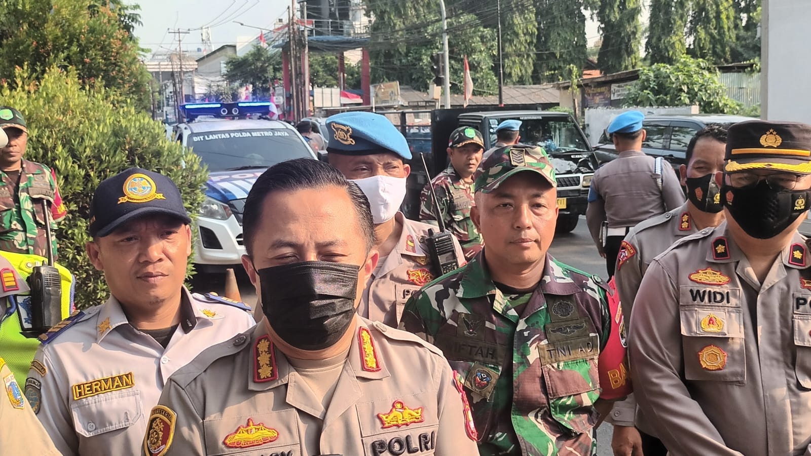 Tiga Pilar Gelar Razia di Kebayoran Lama, Jaring 50 Pelanggar Lalu Lintas Lawan Arah
