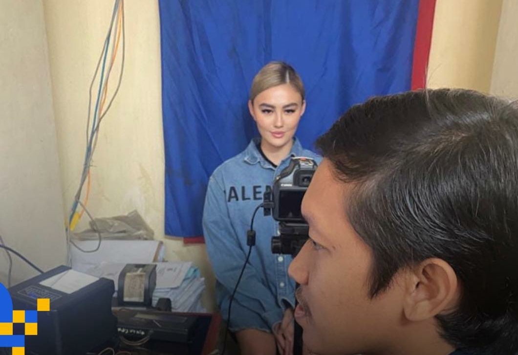 Ketika Artis Agnes Mo Rekam KTP Elektronik di Kelurahan Kedoya Utara