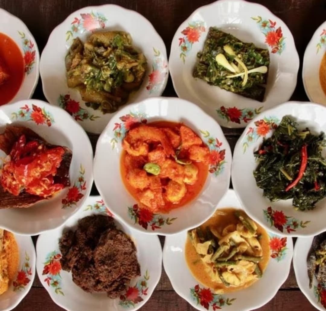 6 Rekomendasi Rumah Makan Nasi Padang di Jakarta, Lamak Bana!