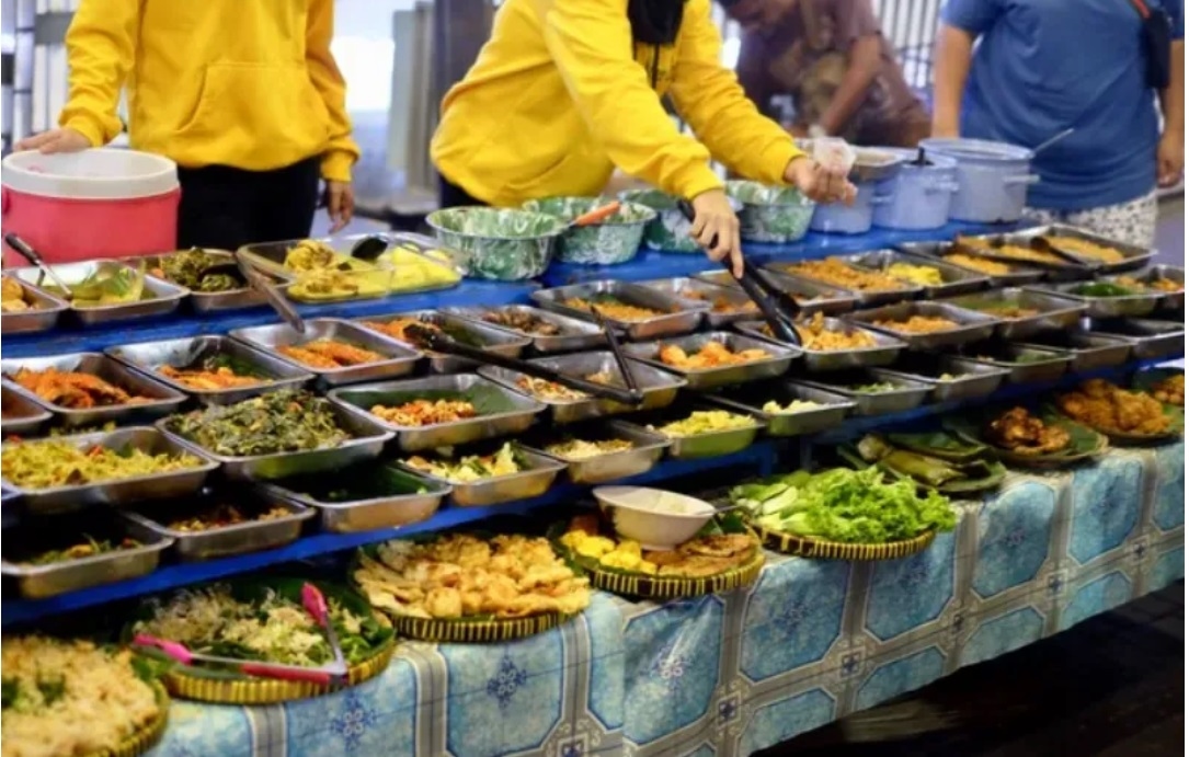 5 Tempat Nongkrong Asyik Sambil Kuliner Malam di Jakarta yang Murah Meriah