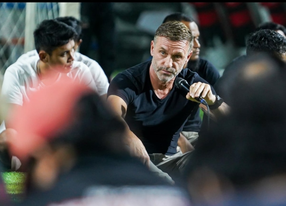 Payah di Putaran Pertama Liga 1, Manajemen Persija Jakarta Kumpulkan Tim dan Jakmania, Bersatu untuk Perubahan