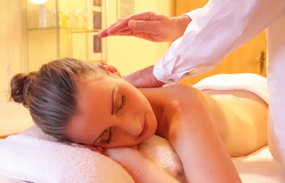 8 Manfaat Body Massage untuk Kesehatan Tubuh