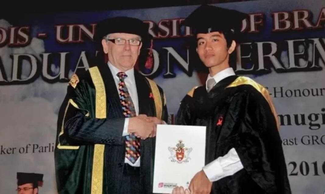Sangkal Tudingan Roy Suryo dan dr. Tifa Soal Ijazah Palsu dan Hanya Lulusan SMK, Gibran ke Kantor Bawa Ijazah Asli dan Ditunjukkan ke Wartawan