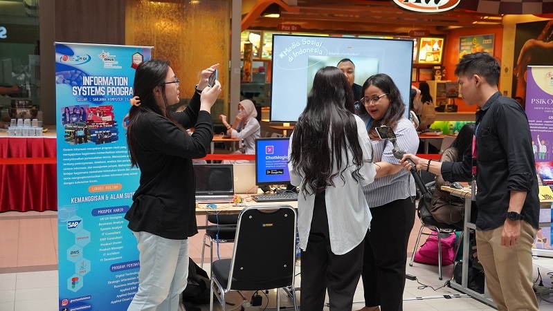 Cetak SDM Unggul di Bidang AI, Binus University Gelar Digital Innovation Exhibition untuk Para Mahasiswa