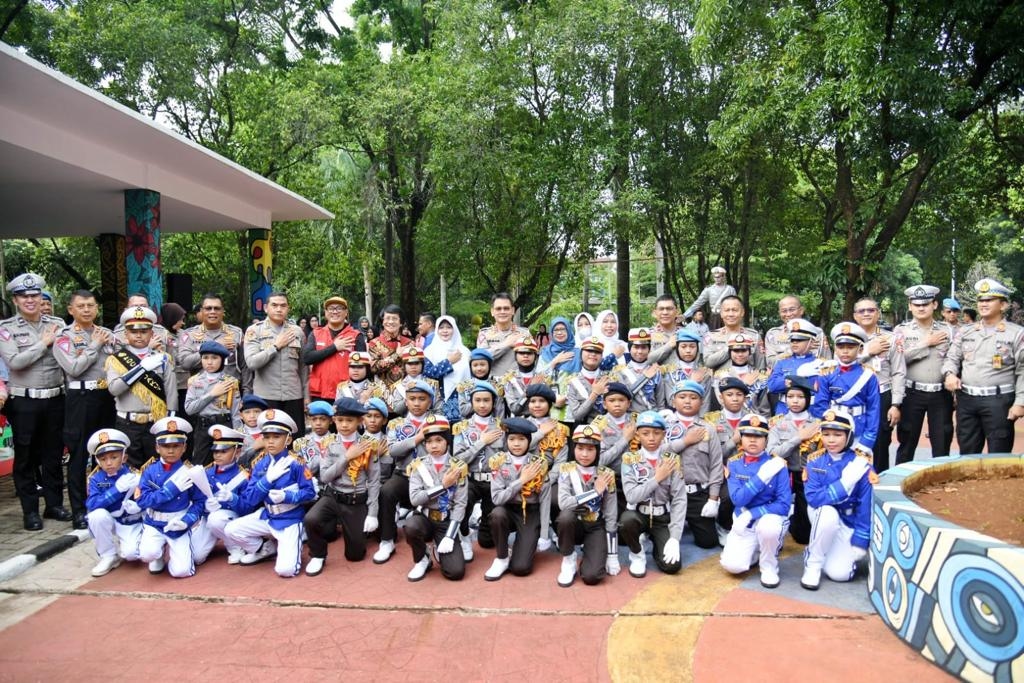 Cara Unik Korlantas Kenalkan Lalu Lintas Pada Anak Usia Dini Melalui Karakter POLLMAN