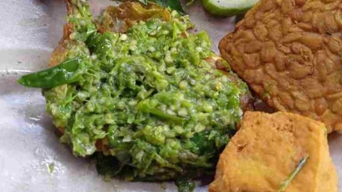 Resep Ayam Penyet Sambal Ijo, Makan Dijamin Sukses Bikin Nambah Terus