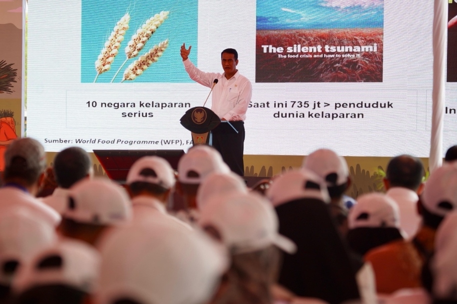 Mentan Amran Gerakkan Penyuluh Cetak Sawah Baru dan Optimasi Lahan Rawa di Kalteng