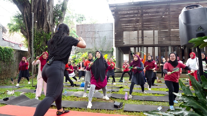 Sensasi Olahraga Pound Fit Sambil Demo Masak Makanan Bernutrisi Bersama House Kari ala Jepang