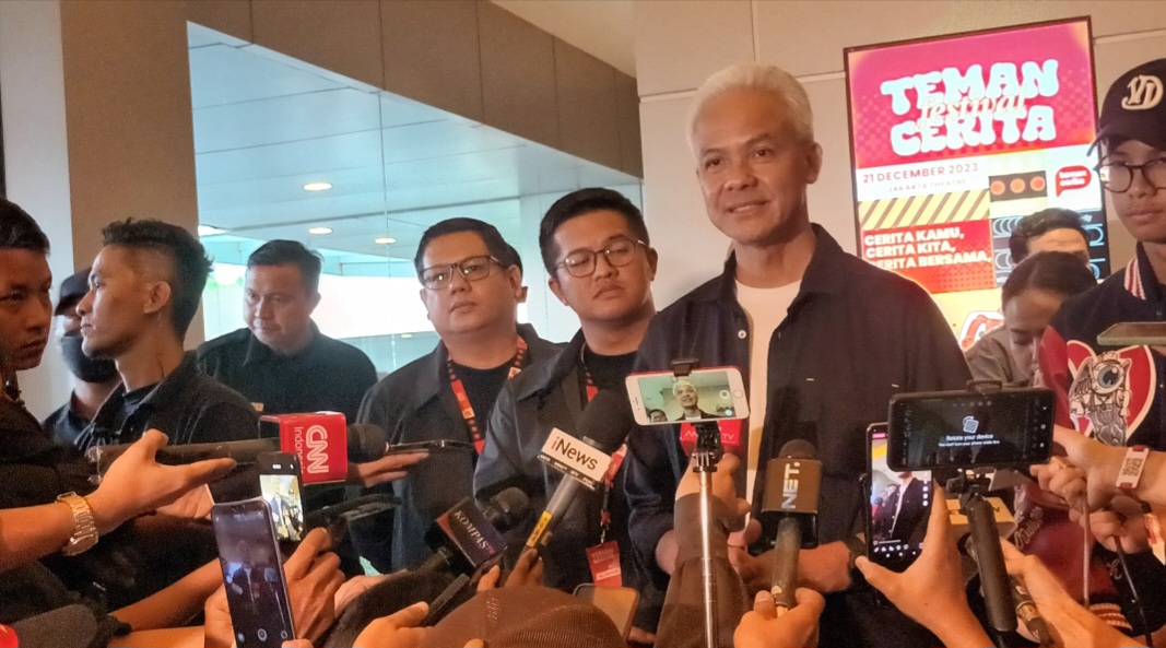 Hadiri Festival Teman Cerita, Ganjar Pranowo Diroasting 3 Komika, Bagaimana Capres Nomor 3 Ini Menghadapinya? Simak di Sini