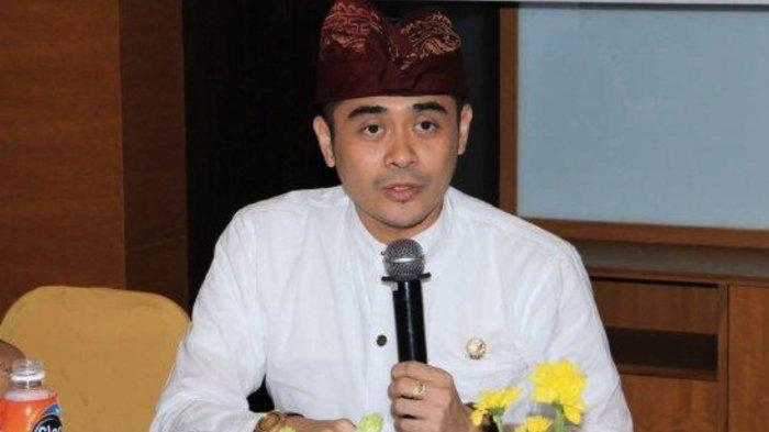 Anggota DPD RI dari Bali Ini Rasis ke Wanita Berjilbab, Netizen Ramai-ramai Mengecam, Ahmad Sahroni DPR: Duh Bapak Gemesin Amat Sih...!