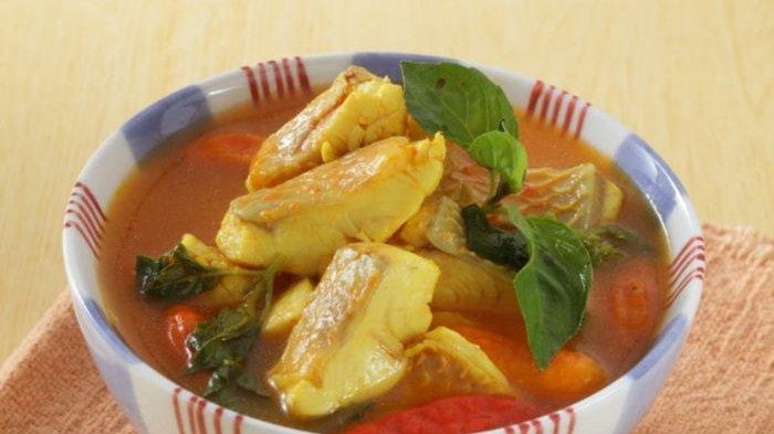 Resep Ikan Kuah Asam Khas Manado, Sajikan Saat Masih Panas Agar Sedapnya Benar-benar Meresap di Lidah!