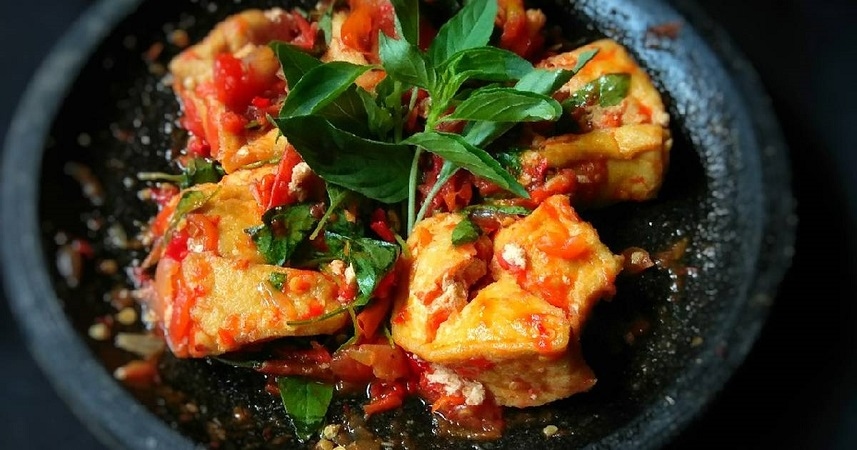 Menu Simpel Akhir Bulan! Resep Tahu Penyet yang Sederhana dan Murah